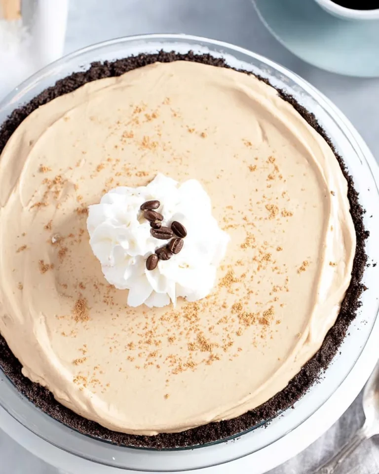 Creamy Coffee Pie Recipe (No Bake, 6 Ingredients)