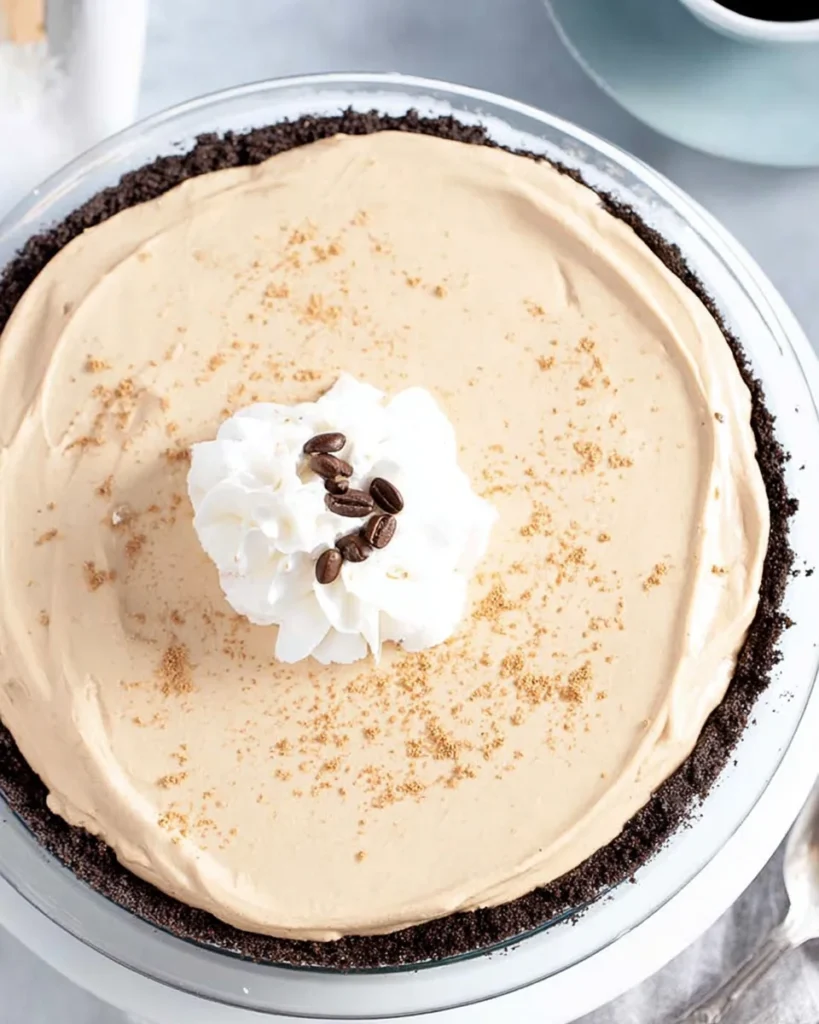 Creamy Coffee Pie Recipe (No Bake, 6 Ingredients)