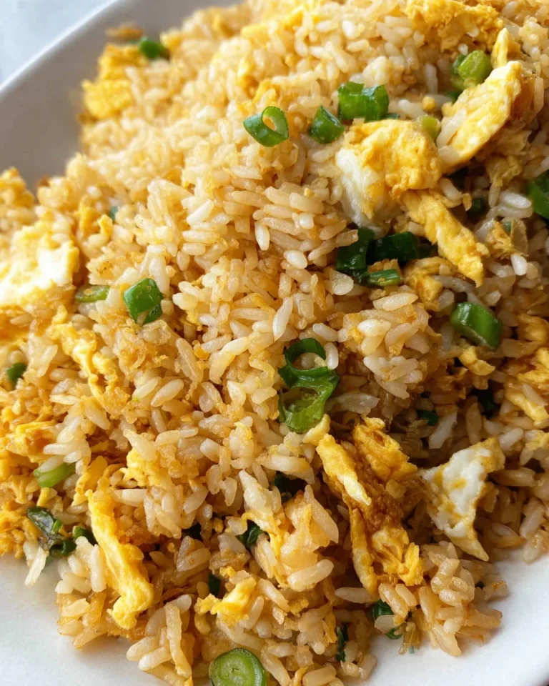 10 min. Easy Egg Fried Rice (only 6 ingredients!)